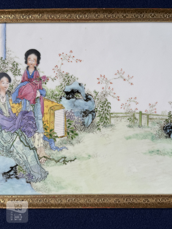 民国 段子安粉彩二乔图瓷板 - 图6